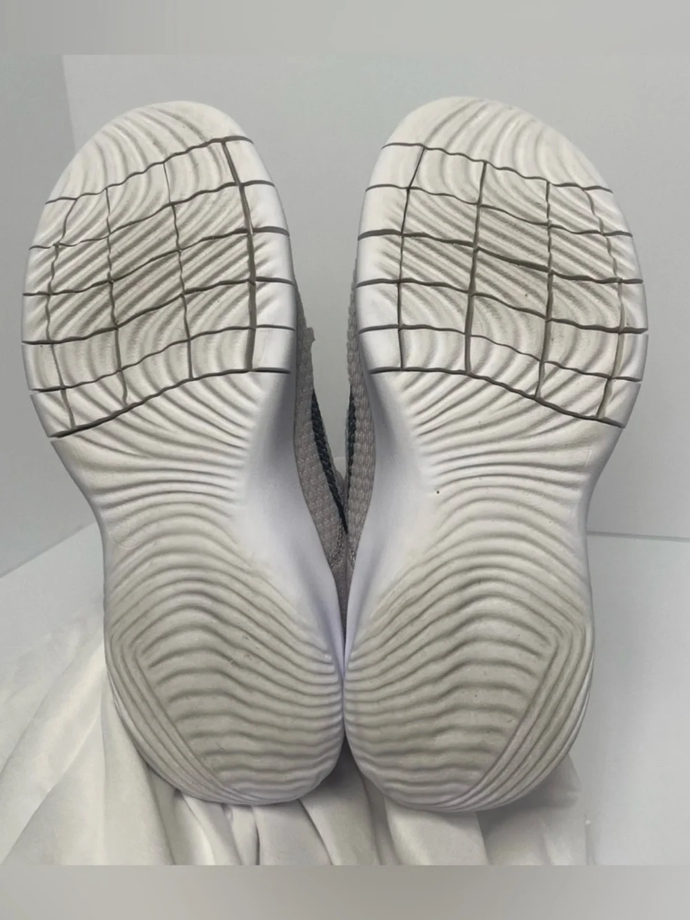 Nike Flex Experience Run 11 Next Nature Amethyst Ash Grey Women Size 7